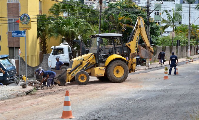 Reforço no abastecimento - Bairro Cascatinha recebe 450 metros de novas redes de água
