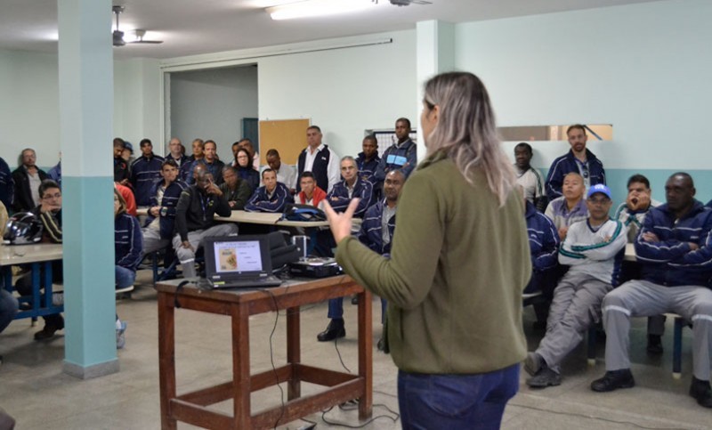  Settra promove palestra sobre educação no trânsito para funcionários da Cesama