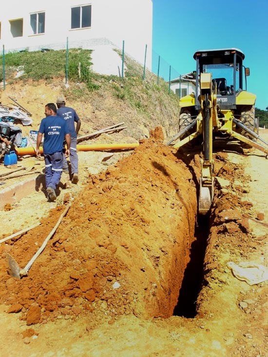Cesama implanta novas redes de água e esgoto no Bairro São Geraldo