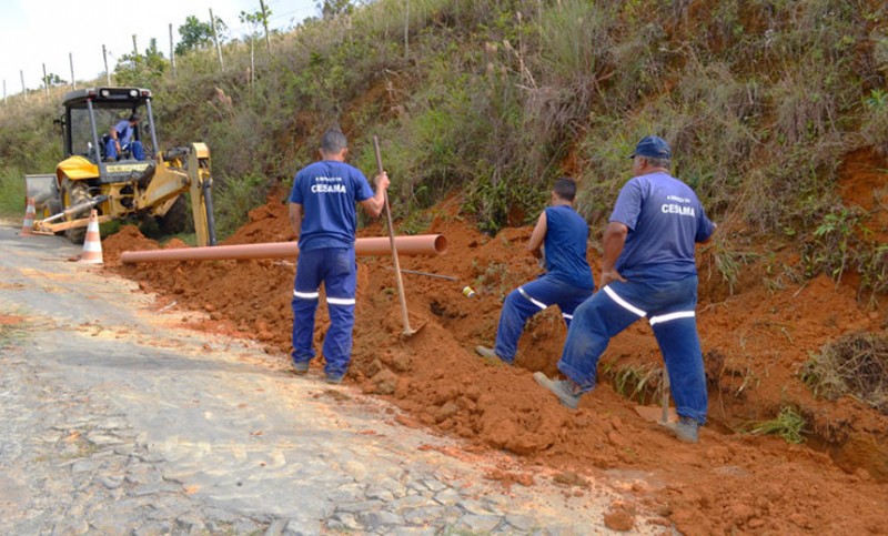 Cesama implanta 500 metros de novas redes de água e esgoto no Linhares
