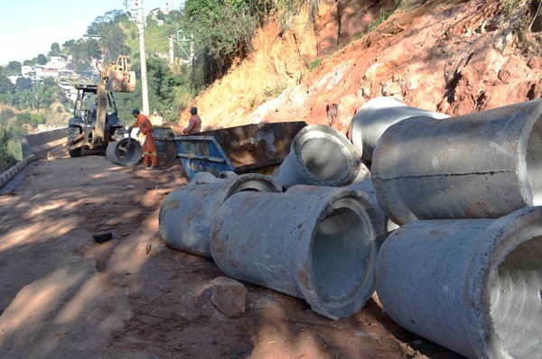 Cesama inicia obra na rede de água do Loteamento Três Moinhos e abastecimento pode ser comprometido