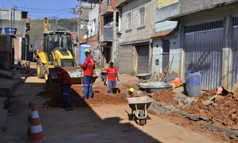 Remodelação das redes de esgoto do Bairro Vila Ideal estão em fase final de execução
