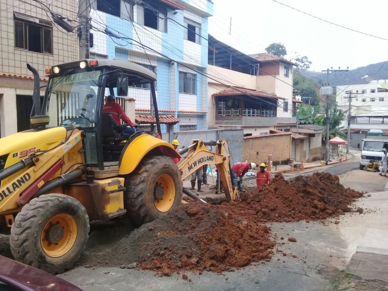 Cesama substitui 250 metros de redes de esgoto no Bairro Santa Cecília