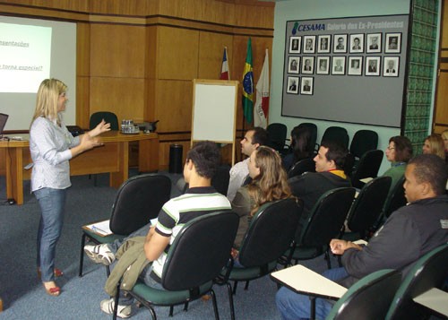 Capacitação  Funcionários da Cesama passam por treinamento focado na satisfação do cliente