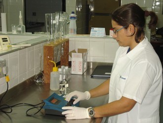 ISO 17025 - Laboratório da Cesama passa por avaliação e busca acreditação junto ao Inmetro