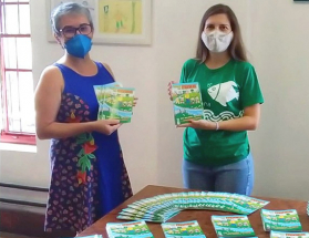 Cesama entrega material sobre Dia Mundial da Água à SE para escolas municipais