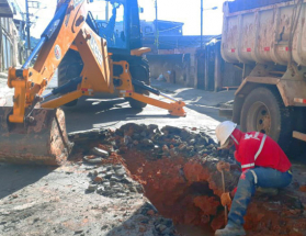 Cesama segue com remodelação de 850 metros de redes de esgoto no Progresso