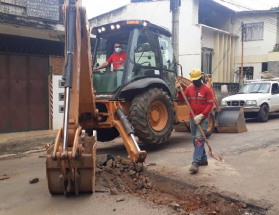 Cesama remodela mais 180 metros de redes de esgoto no bairro Santa Cândida