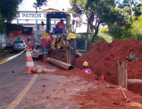 Cesama remodela 330 metros de redes de esgoto no bairro Santa Terezinha