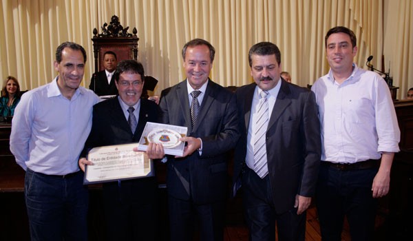 Cesama recebe título de entidade benemérita de Juiz de Fora na Câmara Municipal