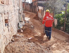 Nova rede de esgoto do bairro Santa Efigênia está em fase final de execução