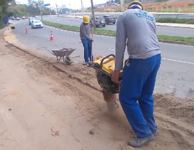 Obras do novo sistema de abastecimento do Salvaterra estão com duas equipes na Avenida Deusdedith Salgado