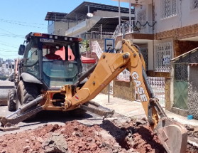 Bairro Santos Anjos recebe 350 metros de redes de água remodeladas