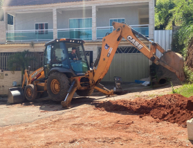 Obras de remodelação de 280 metros de redes de água avançam no bairro Linhares