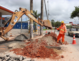 Obras da quarta adutora avançam com duas frentes de trabalho