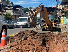 Bairro Cerâmica recebe 500 metros de redes de água remodeladas