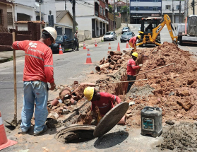 Prefeitura inicia remodelação de 390 metros de redes de esgoto no bairro Alto dos Passos