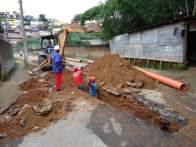 Esgotamento sanitário - Bairro Santa Luzia recebe nova tubulação