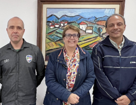Cesama firma patrocínio para projeto JF Vôlei