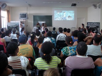 Moradores de Santa Luzia recebem palestra sobre saneamento básico