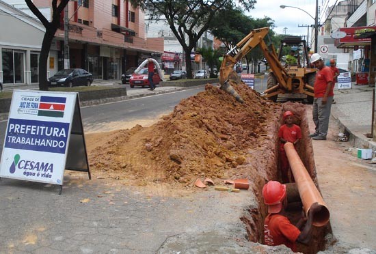 Redes de esgoto no Cascatinha - Av. Paulo Japiassu Coelho recebe 503 metros de novas tubulações