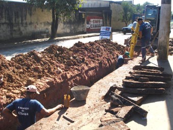 Cesama conclui 50% das obras do novo sistema de abastecimento do Bairro Jardim dos Alfineiros