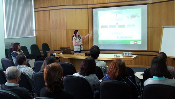 Capacitação - Funcionários da Cesama participam de palestra sobre licenciamento ambiental