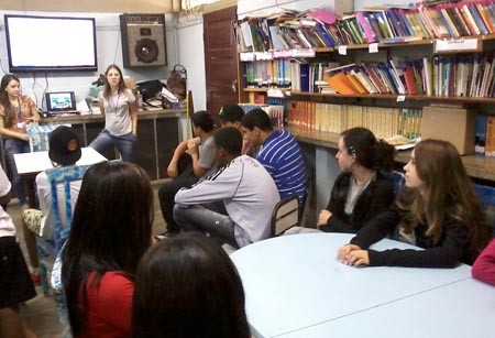 Alunos da Escola Estadual São Vicente de Paula participam de ação de conscientização ambiental