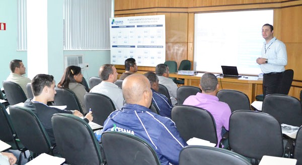 Funcionários da Cesama participam de curso de capacitação sobre inversores e Soft Starter