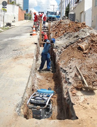Bairro Santa Helena recebe nova rede de esgoto