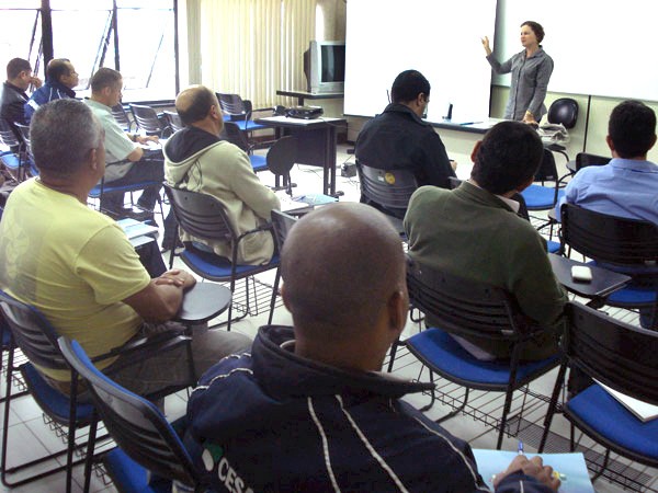 Qualificação - Motoristas da Cesama participam de curso de capacitação da Settra