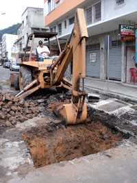 Obras de substituição de redes de água e esgoto da Rua Barbosa Lima começam na próxima segunda-feira