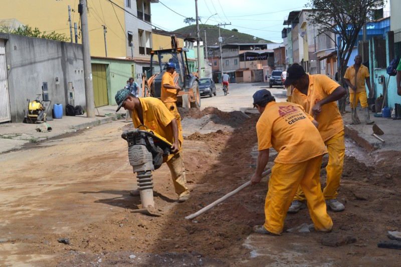 Bairro Ponte Preta recebe mais 110 metros de novas redes de esgoto