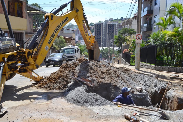 Nesta segunda-feira  Cesama finaliza substituição de 80 metros de redes de água no Bairro Dom Bosco