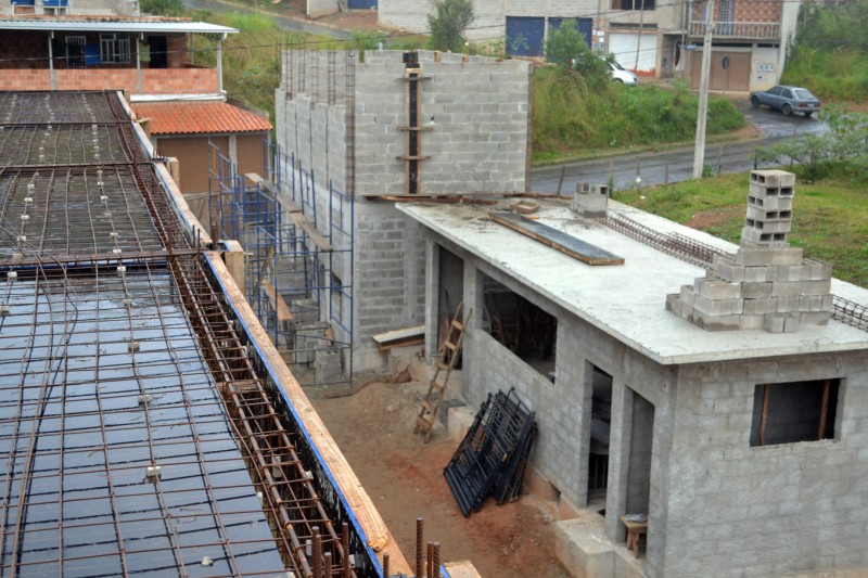Subadutora de São Pedro - Cesama dá continuidade à obra da nova estação elevatória do Bairro Carlos 